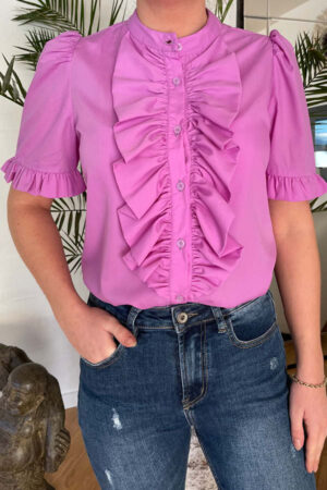 Design by Laerke lys lilla/rosa kortærmet skjorte Anne ruffle.