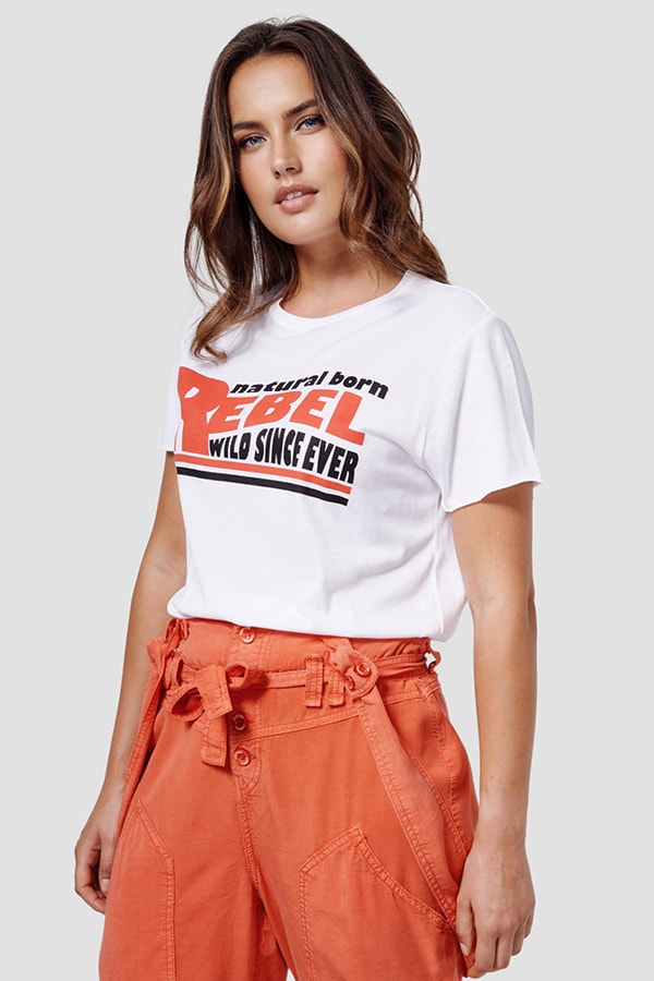 Cotton Candy hvid T-shirt med orange og sort print