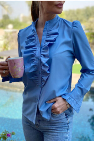 Design by Laerke blå ocean blue langærmet Anne Ruffle skjorte med flæse