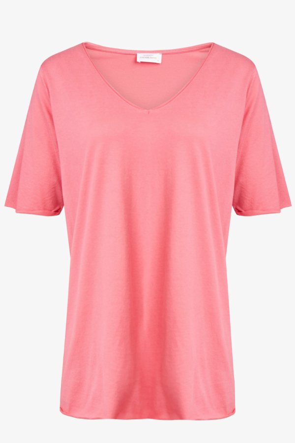 Cotton Candy pink Nivia T-shirt med V-hals. Med korte ærmer