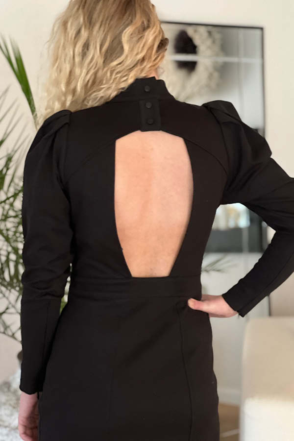 Copenhagen Muse tætsiddende sort kjole med bar ryg