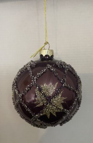 Mørk Rosa glas julekugle med glitterdetaljer. Den kan åbnes. D: 8 cm